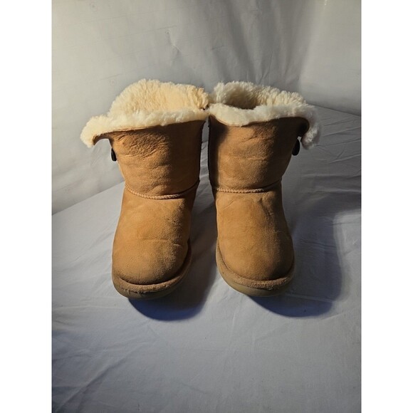 UGG Australia Women's Light Brown Size 5 - Picture 1 of 9